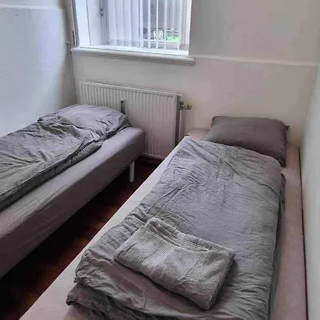7 Bedroom - Free Parking * Aalborg