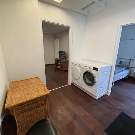 7 Bedroom - Free Parking Appartement *