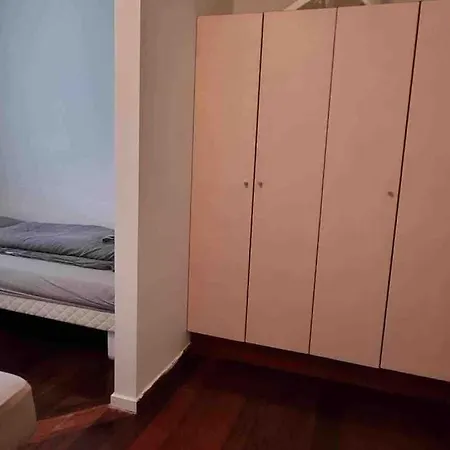 7 Bedroom - Free Parking Appartement